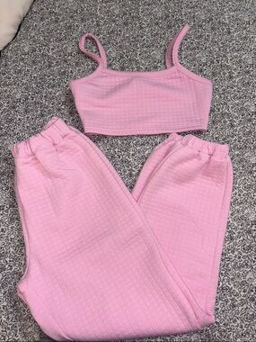 SHEIN Pink Quilted Crop Cami and Jogger Set